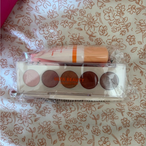 Makeup set - Picture 3 of 4